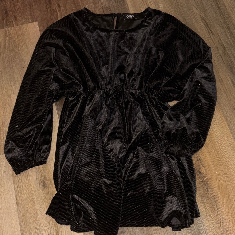 Black Velvet Long Sleeve Dress